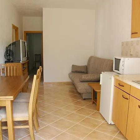 Apartment Fenix Two Bedroom Apartments Cavtat